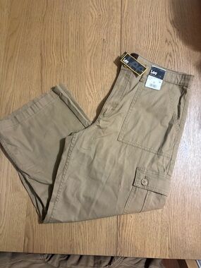 Lee Women's Straight Leg Cargo Pants - Tan